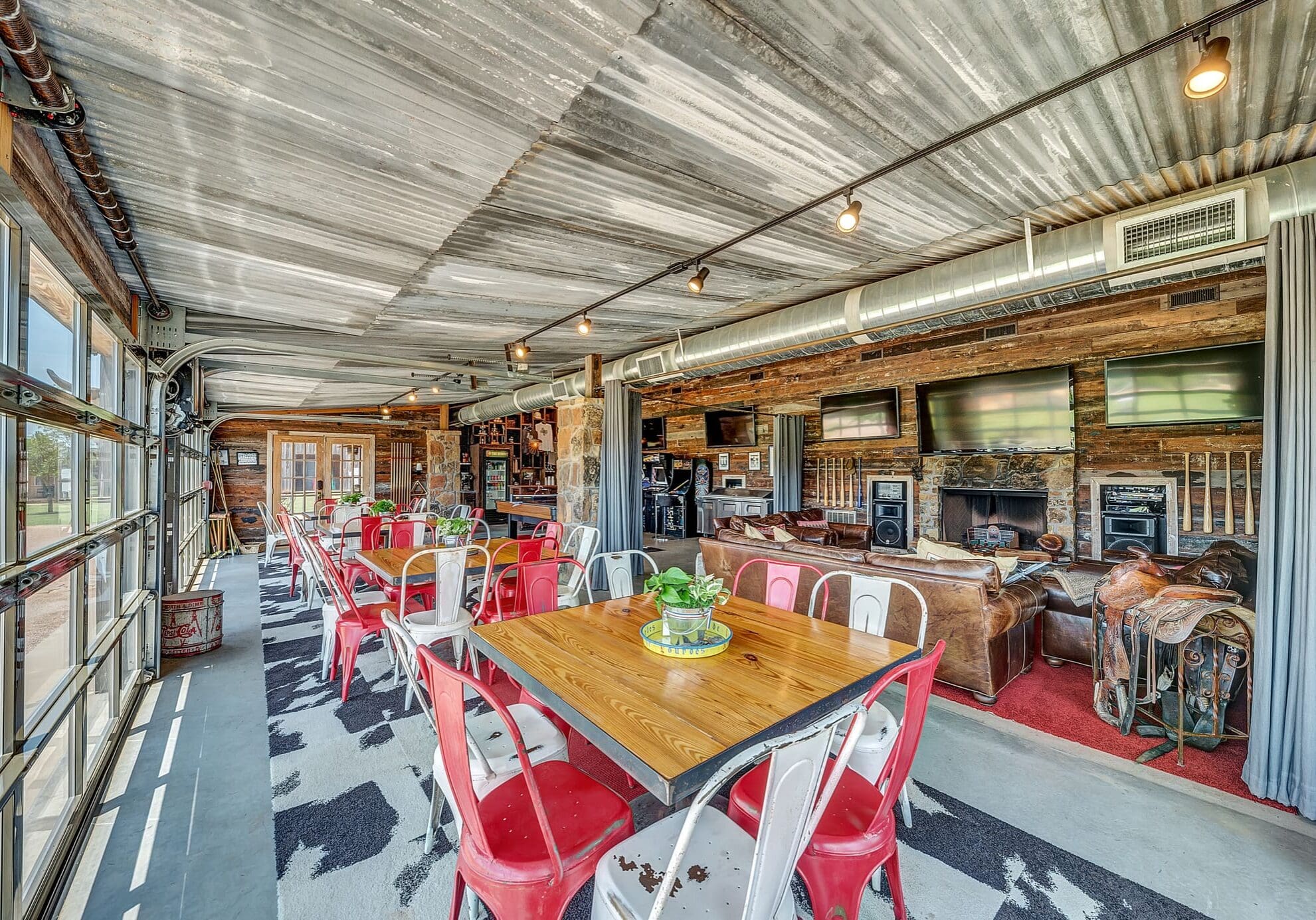 RockerBRanch-64-2100x1386-16137ff6-31a5-4468-8d6a-badb746a7736